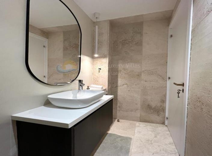 Image No.7-3 Bed Villa for sale