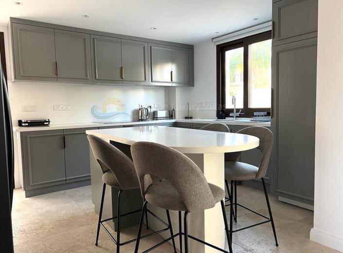 Image No.8-3 Bed Villa for sale