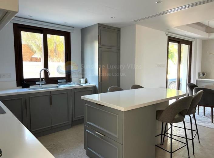 Image No.9-3 Bed Villa for sale