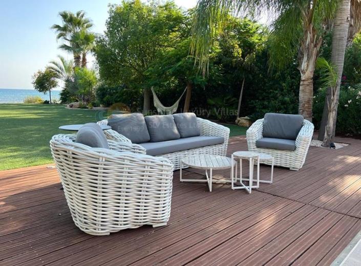 Image No.12-3 Bed Villa for sale