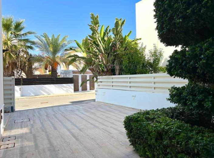 Image No.20-3 Bed Villa for sale