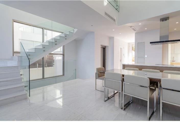 Image No.4-4 Bed Villa for sale