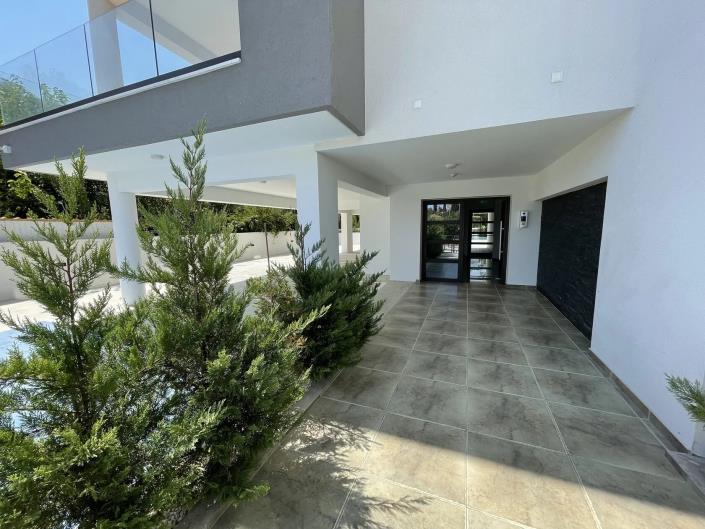 Image No.21-2 Bed Apartment for sale