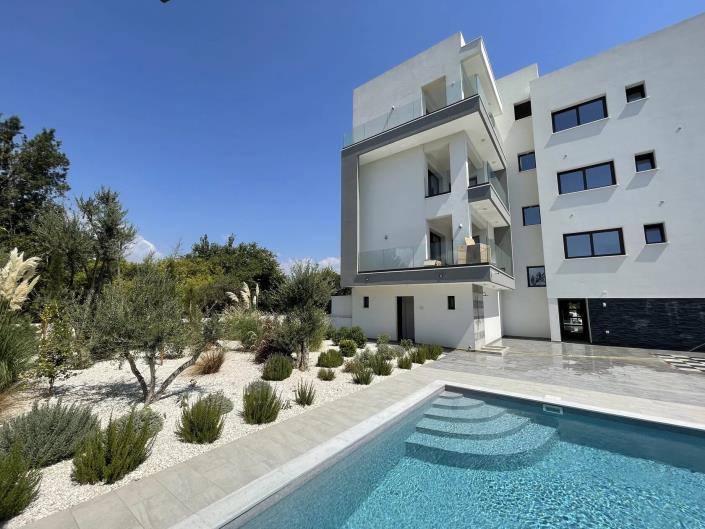 Image No.28-2 Bed Apartment for sale