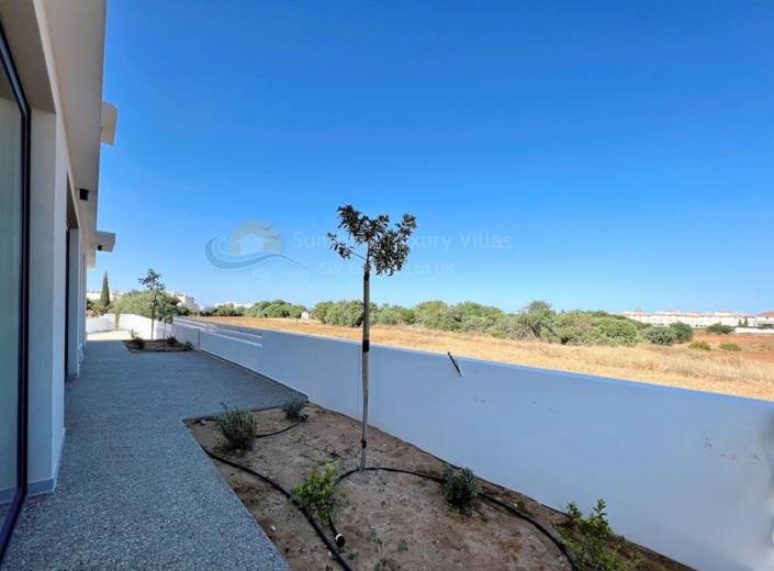 Image No.15-2 Bed Apartment for sale