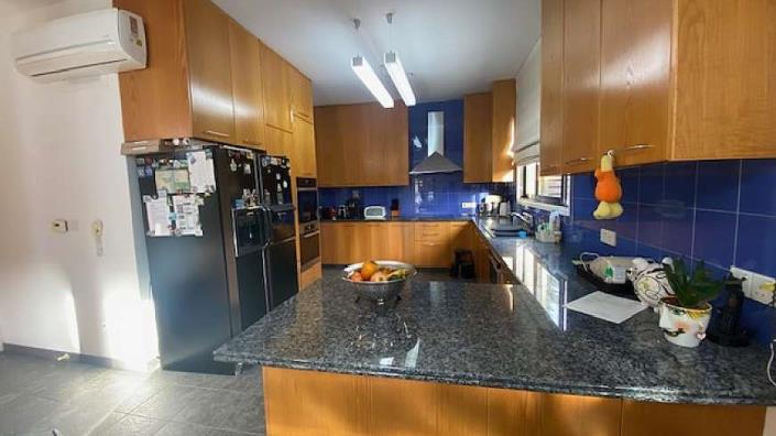 Image No.10-4 Bed Villa for sale