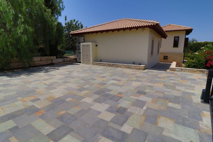 Image No.4-4 Bed Villa for sale