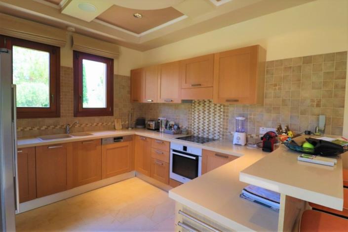 Image No.10-4 Bed Villa for sale