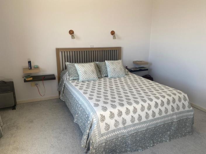 Image No.12-4 Bed Townhouse for sale