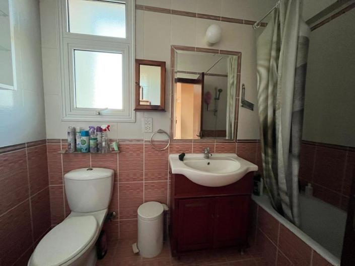 Image No.12-3 Bed Apartment for sale