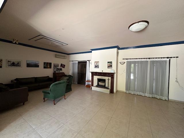 Image No.3-3 Bed Villa for sale