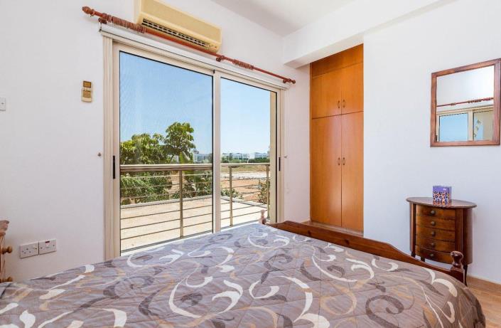 Image No.8-2 Bed Villa for sale