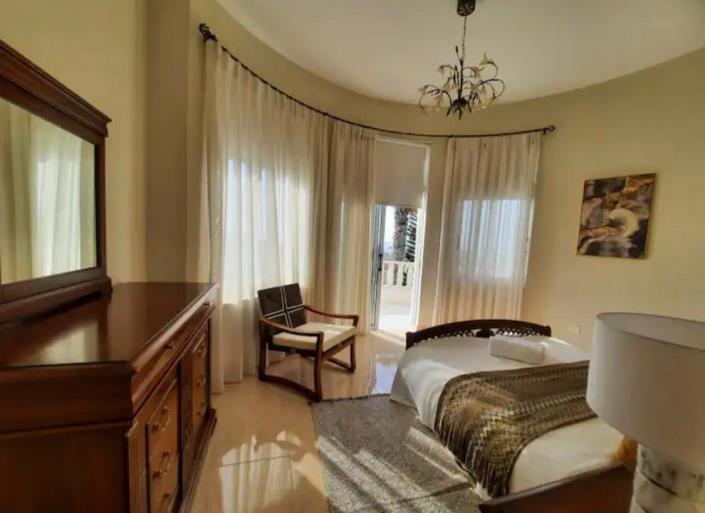 Image No.14-4 Bed Villa for sale