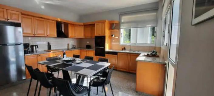 Image No.6-4 Bed Villa for sale