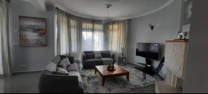 Image No.4-4 Bed Villa for sale