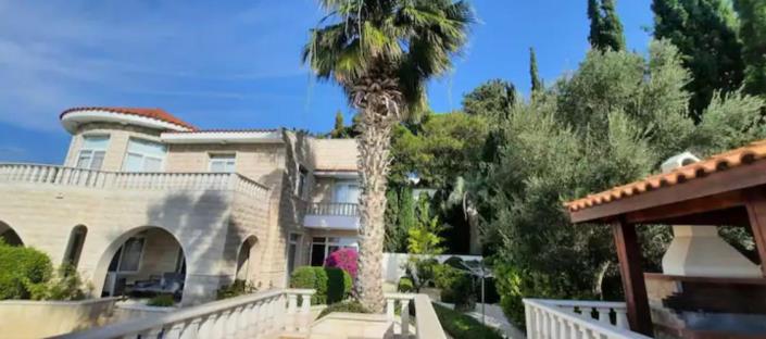 Image No.36-4 Bed Villa for sale