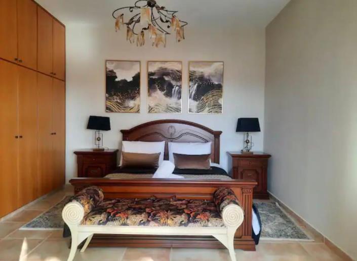 Image No.19-4 Bed Villa for sale