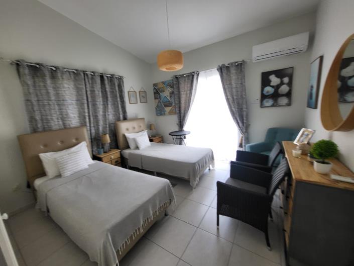 Image No.11-4 Bed Townhouse for sale