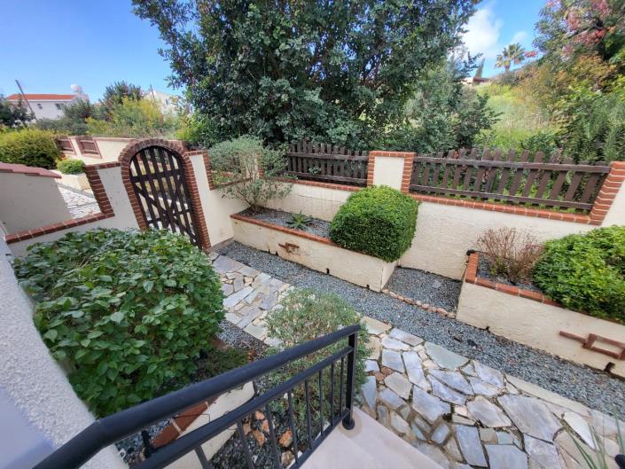 Image No.13-4 Bed Townhouse for sale