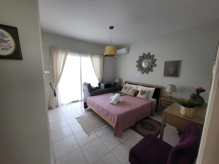 Image No.18-4 Bed Townhouse for sale