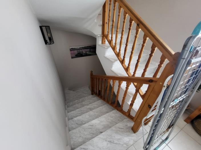 Image No.19-4 Bed Townhouse for sale