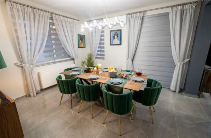 Image No.22-4 Bed Villa for sale