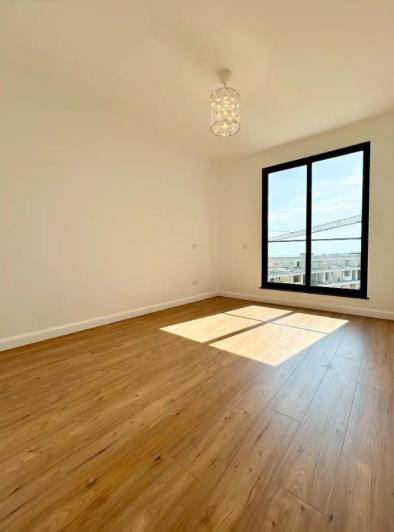 Image No.10-4 Bed Apartment for sale