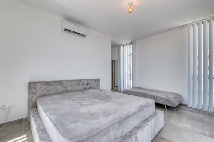 Image No.3-4 Bed Villa for sale