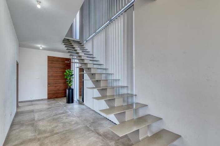 Image No.7-4 Bed Villa for sale