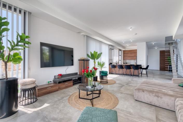 Image No.12-4 Bed Villa for sale