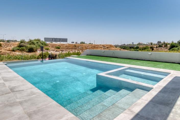 Image No.15-4 Bed Villa for sale