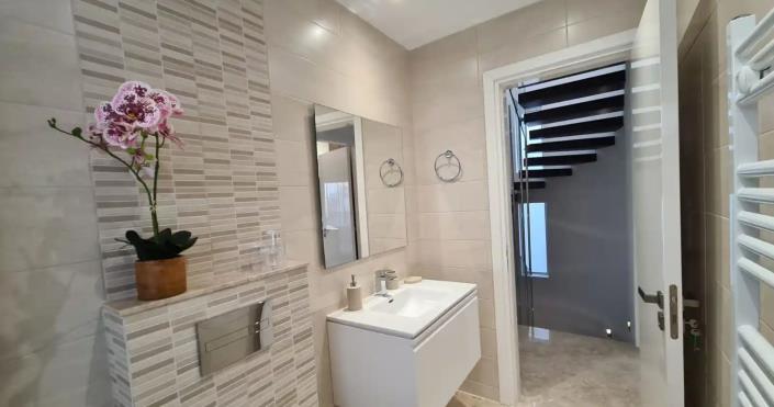 Image No.7-3 Bed Villa for sale