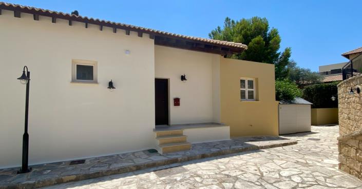 Image No.20-3 Bed Villa for sale