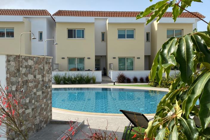 Image No.21-2 Bed Townhouse for sale