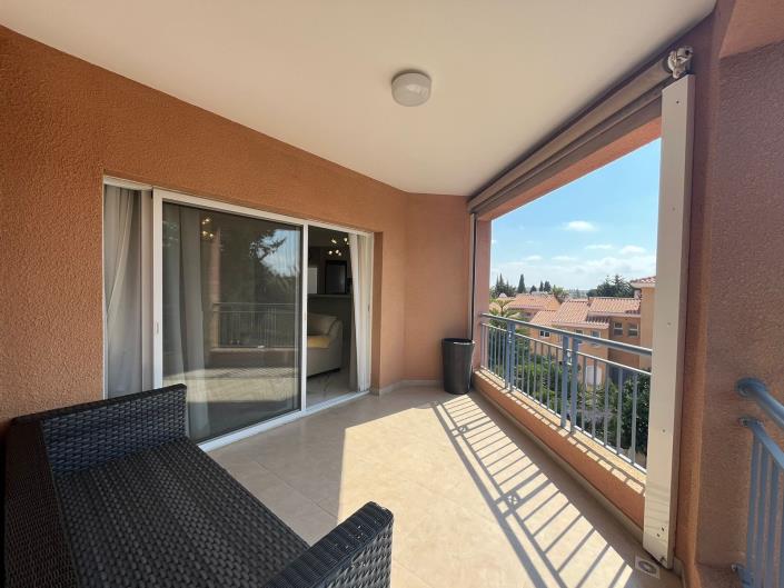 Image No.12-2 Bed Apartment for sale