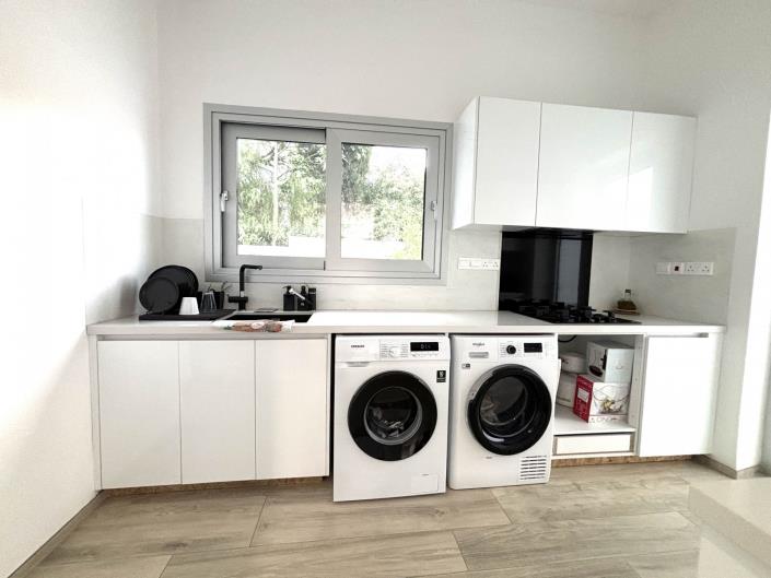 Image No.15-4 Bed Villa for sale