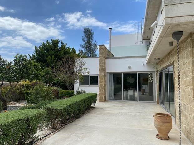 Image No.8-5 Bed Villa for sale