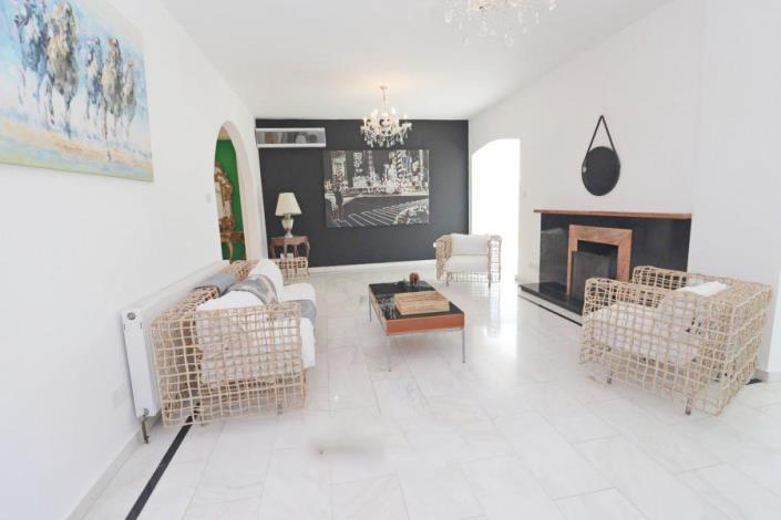 Image No.6-5 Bed Villa for sale