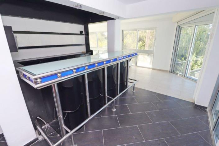 Image No.28-5 Bed Villa for sale