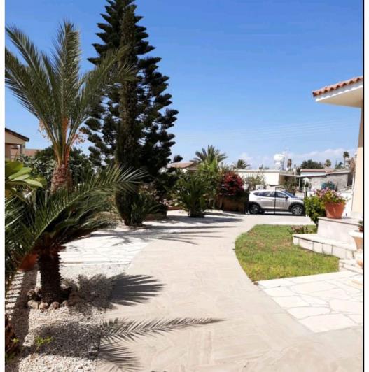 Image No.10-3 Bed Villa for sale