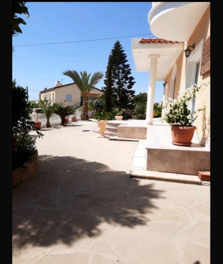 Image No.11-3 Bed Villa for sale