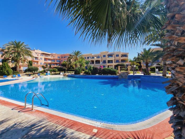 Image No.19-2 Bed Townhouse for sale