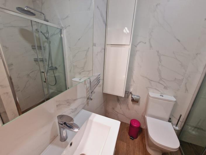 Image No.15-2 Bed Townhouse for sale