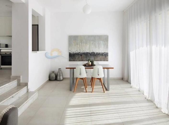 Image No.4-2 Bed Townhouse for sale