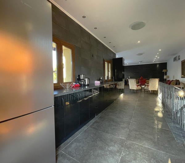 Image No.9-5 Bed Villa for sale