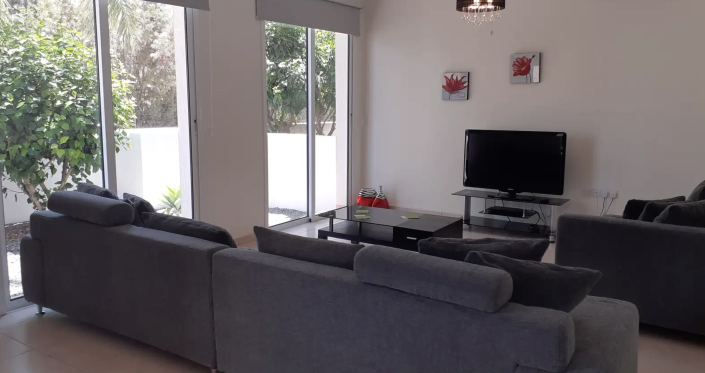 Image No.2-4 Bed Semi-Detached for sale