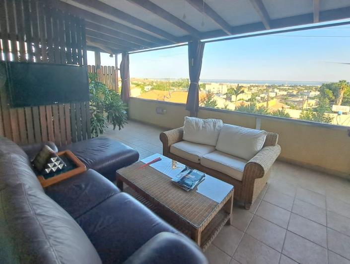 Image No.3-4 Bed Villa for sale