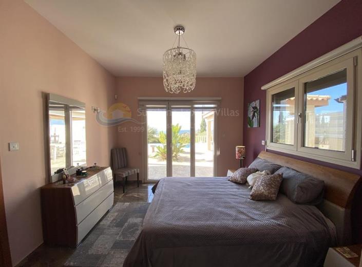 Image No.28-3 Bed Villa for sale