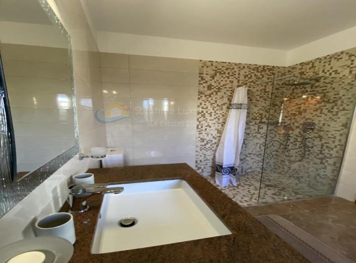 Image No.30-3 Bed Villa for sale