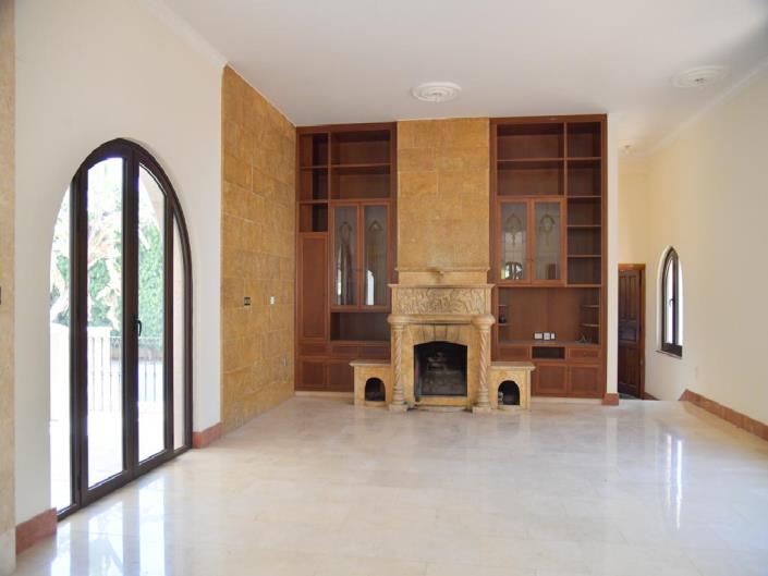 Image No.6-5 Bed Villa for sale